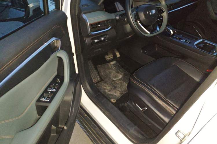 Used Geely Auto Haoyue L 2023 2.0T DCT Prestige Edition
