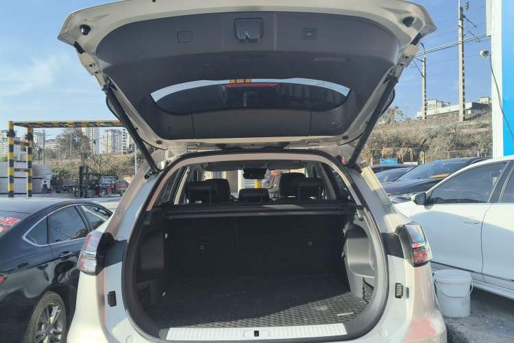 Used Hongqi HS5 2023 2.0T Qixiang Pro Edition
