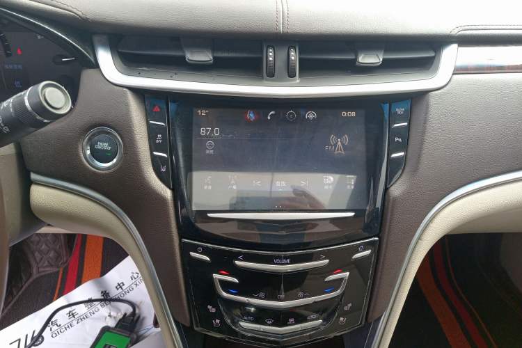 Used Cadillac XTS 2013 28T Luxury Model Audio And AC Panel