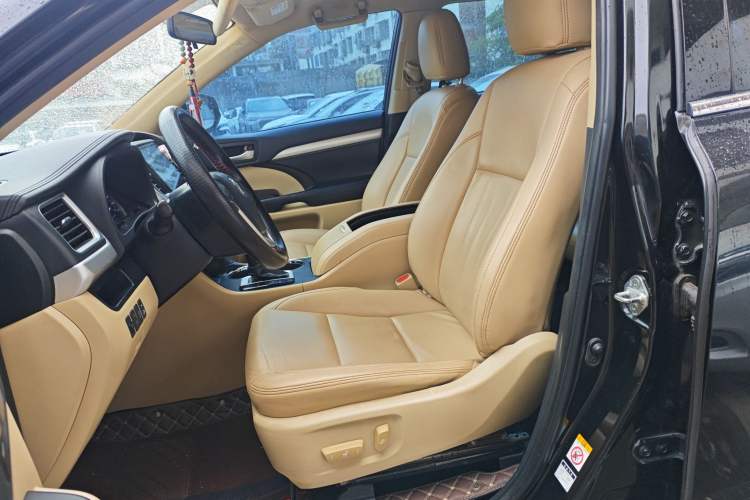 Used Toyota Highlander 2018 2.0T Four-Wheel Drive Elite Edition 7 Seats China VI Standard