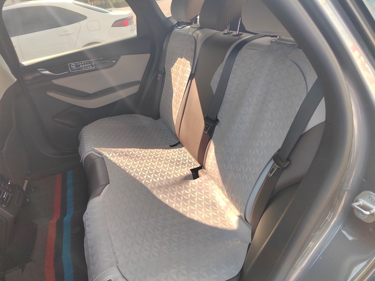 BYD Qin PLUS 2024 HONOR Edition DM-i 55KM Leading Model — снимка 17