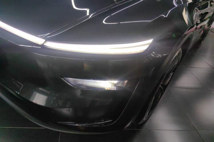 Used Tesla Model Y 2025 Long-Range All-Wheel Drive First Edition