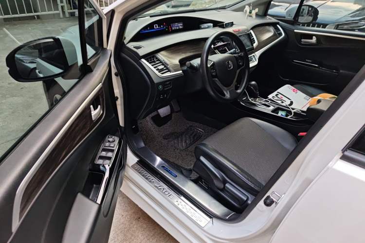 Used Honda Jade 2017 210TURBO CVT Fashion Edition 5-seater Driver Seat