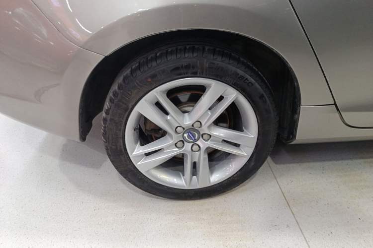 Used Volvo V60 2015 T5 Zhiya Edition