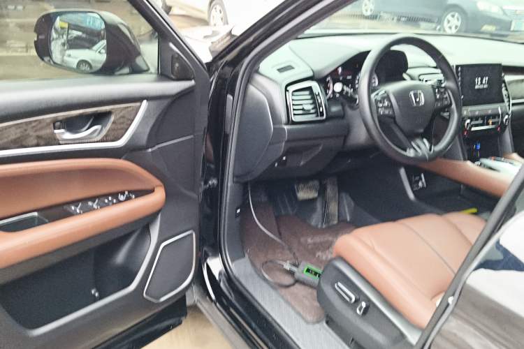 Used Honda UR-V 2020 370TURBO Two-Wheel Drive Luxury Edition