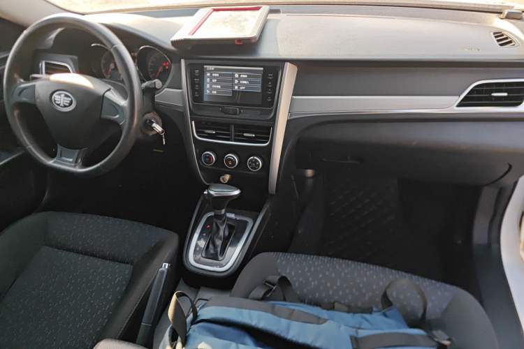 Used Bestune B30 2016 1.6L Automatic 10th Anniversary Edition