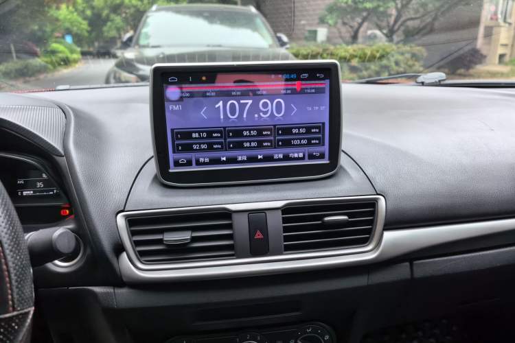 Used Mazda 3 Axela 2017 Sedan 1.5L Automatic Comfort Model Emission Standard China V