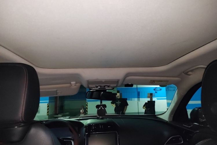 Used Jaguar F-PACE 2016 2.0T Two-Wheel-Drive R-Sport Sport Edition