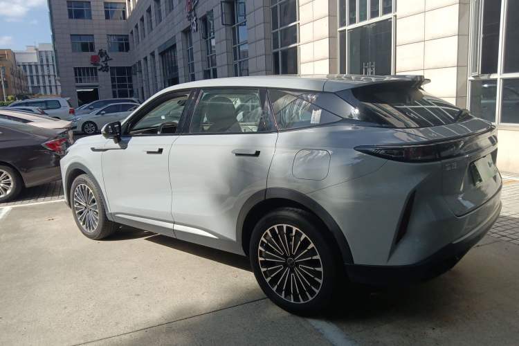 Used EXEED Stellar C-DM 2024 1.5T Long-Range Plus