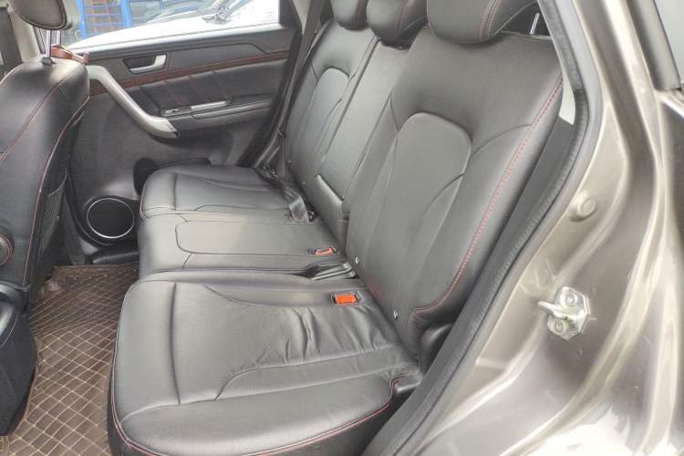 Used Haval H6 2013 Sport Edition 1.5T Manual Two-Wheel Drive Prestige Model