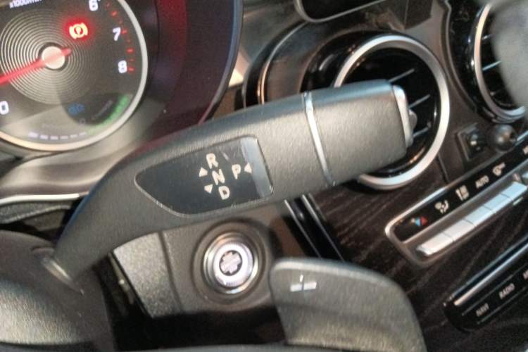 Used Mercedes-Benz C-Class 2019 C 260 L Sport Edition Gear Lever