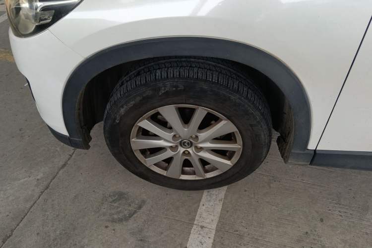 Used Mazda CX-5 2013 2.0L Automatic Two-Wheel Drive Comfort Version Left Front Wheel Hub