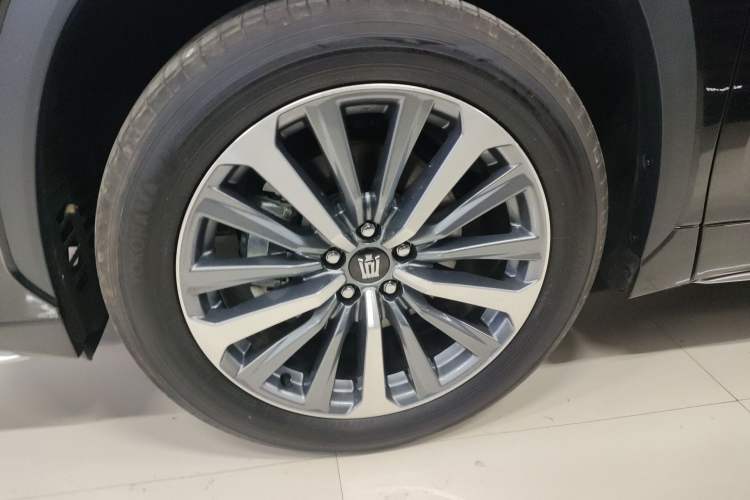 Used Toyota Crown Kluger 2024 2.5L HEV Four-Wheel Drive Luxury Edition Left Front Wheel Hub