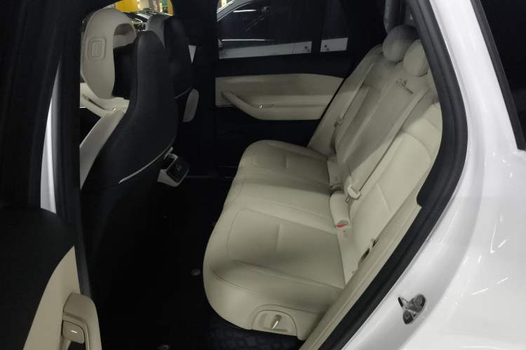 Used Nio ES6 2024 75 kWh Left Rear Seat