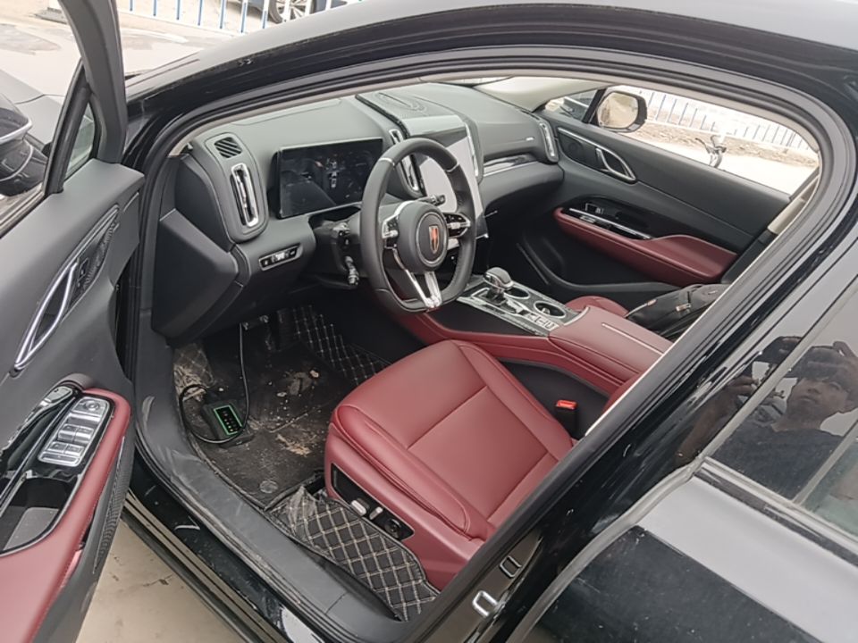 Hongqi HS3 PHEV 2025 Model 117km Jingwei Edition — снимка 18
