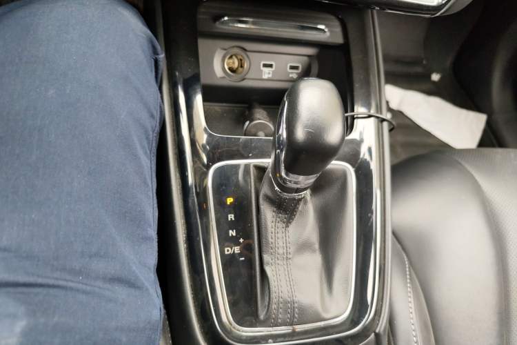 Used Roewe i5 2020 1.5L Automatic 4G Connect Luxury Flagship Edition