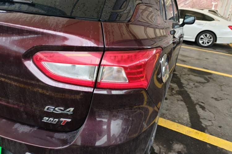 Used GAC Trumpchi GS4 2015 200T Manual Luxury Edition