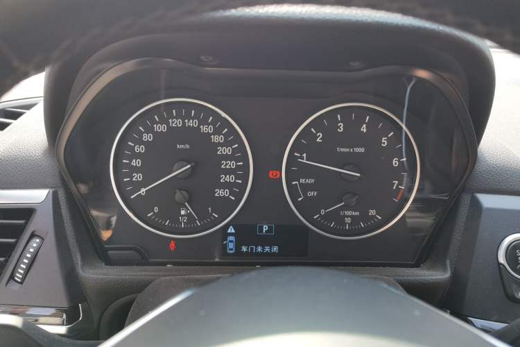Used BMW 1 Series 2017 118i Sport Edition Instrument Cluster