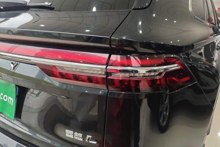 Used Geely Auto Monjaro L 2021 2.0TD DCT EVO Two-Wheel Drive Smart Luxury Version Right Rear Taillight