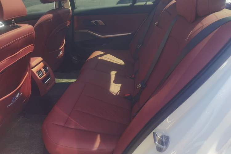 Used BMW i3 2025 eDrive 35 L Left Rear Seat