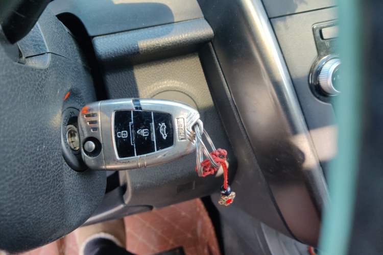 Used Bestune X80 2015 2.0L automatic luxury version