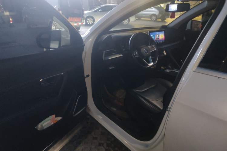 Used BYD Song 2021 Classic Edition 1.5T Automatic Elite Model Driver Seat