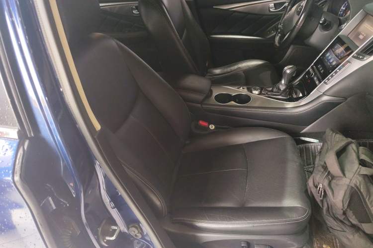 Used Infiniti Q50L 2016 2.0T Ambition Edition
