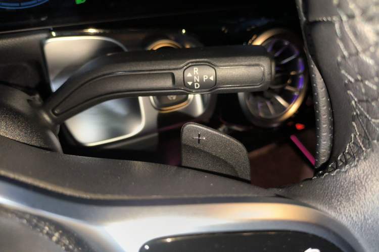 Used Mercedes-Benz GLB 2021 GLB 200 Dynamic Edition Gear Lever