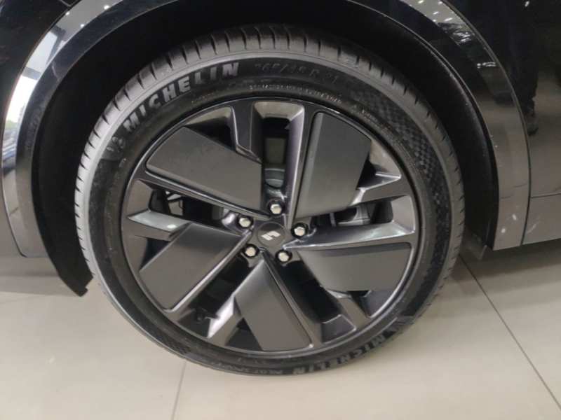 Used Li Auto L8 2025 Max Smart Refresh Edition — 25