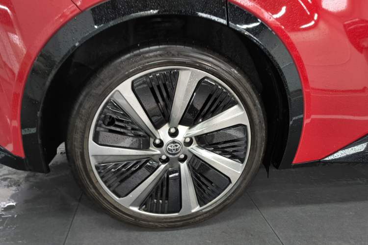 Used Toyota bZ5 2025 Model 630 PRO Right Rear Wheel Hub