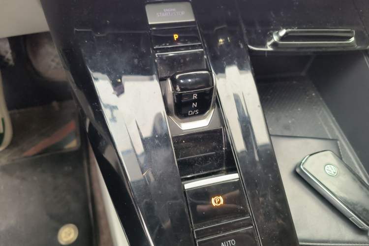 Used Volkswagen Talagon 2021 530TSI Four-Wheel Drive Flagship Shengjing Edition Pro Gear Lever