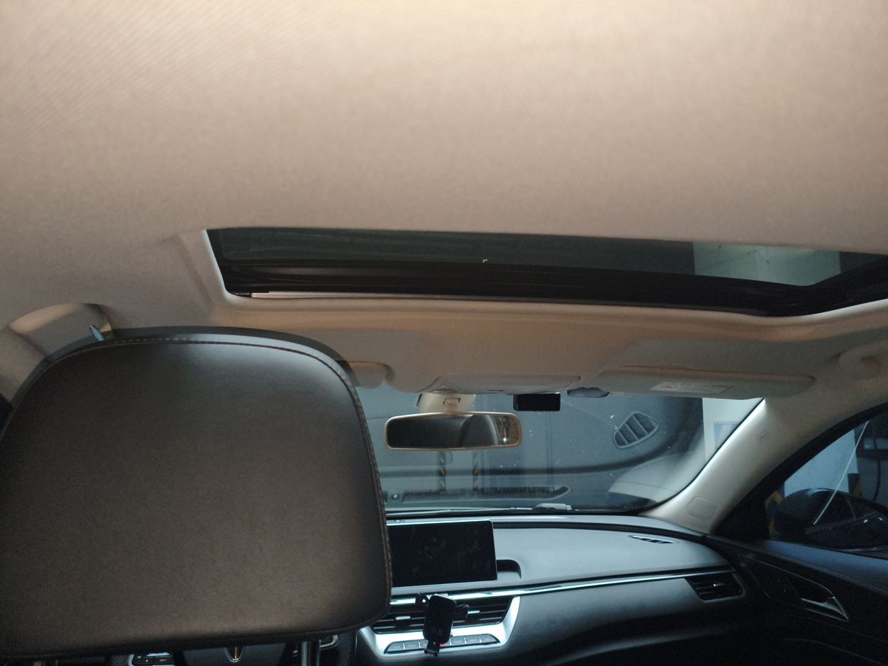 Hongqi H5 2022 Classic Model 1.5T DCT Flagship Edition - Chinese Trim Yun — снимка 18
