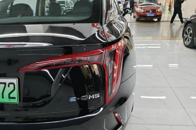 Used Hongqi E-QM5 2021 Charging Version Flagship Edition Right Rear Taillight