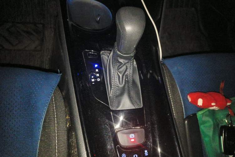 Used Toyota IZOA 2020 2.0L Enjoy Edition