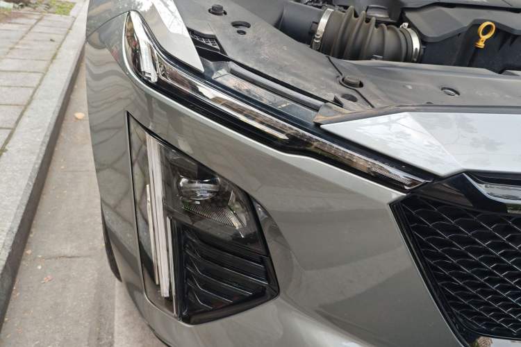 Used Cadillac GT4 2023 25T Luxury Model Right Front Headlight