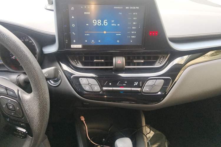 Used Toyota IZOA 2021 2.0L Enjoy Edition