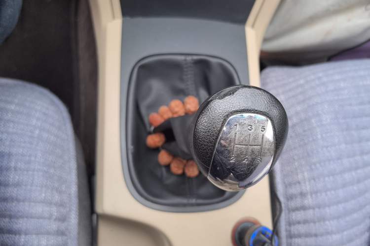 Used Roewe 350 2015 1.5L Manual Luxury Sunroof Edition