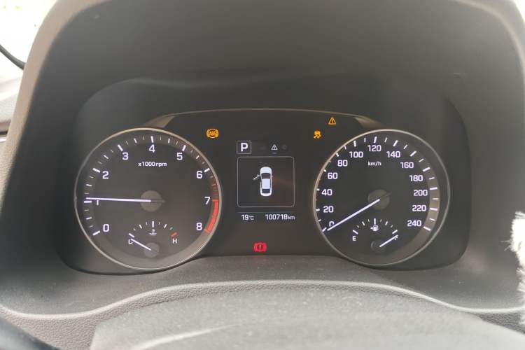 Used Hyundai Elantra (6th Generation / Lingdong) 2016 1.6L Automatic ZhiXuan – Elite Version Instrument Cluster
