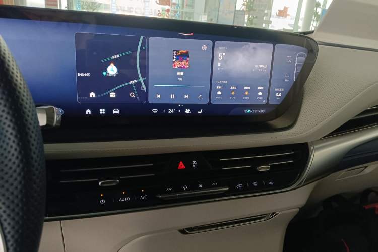 Used Buick Century 2025 2.0T Seven-Seater Yinshi Edition
