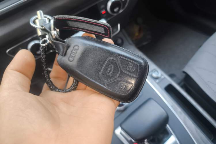 Used Audi Q5L 2018 40 TFSI Prestige Fashion Edition China V Vehicle Key