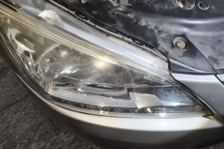 Used Nissan Sylphy 2014 1.6XV CVT Deluxe Edition Right Front Headlight