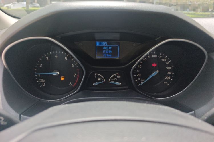 Used Ford Focus 2017 Hatchback EcoBoost 125 Automatic - Ultra-Powerful Style Edition with Smart Drive Features
