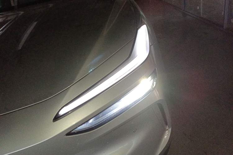 Used ONVO L60 2024 60 kWh Rear-Drive Version