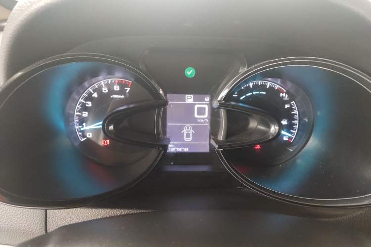 Used Dongfeng Aeolus AX7 2016 2.0L Automatic Zhiyi Trim
