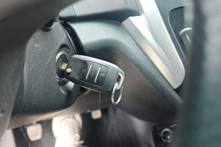 Used SWM X3 2017 1.6L Manual Fashion Model
