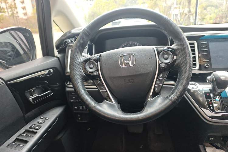 Used Honda Elysion 2019 2.0L Hybrid Luxury Edition