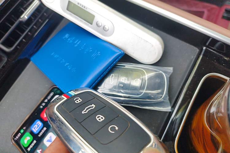 Used Chery Tiggo 8 L 2024 2.0T Two-Wheel Drive Luxury Edition 5 Seats