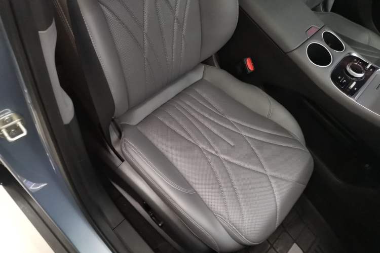 Used Geely Galaxy L6 2025 EM-i 140km Starship Edition Right Front Seat