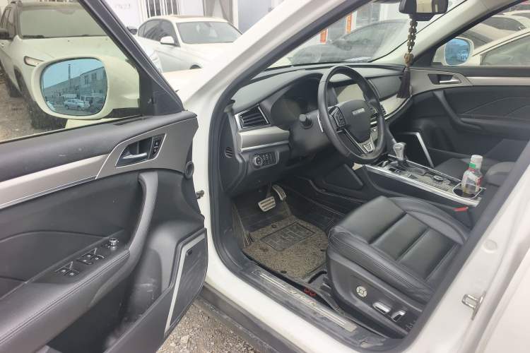 Used Haval H7 2017 Red-Label H7L 2.0T Automatic Prestige Model
