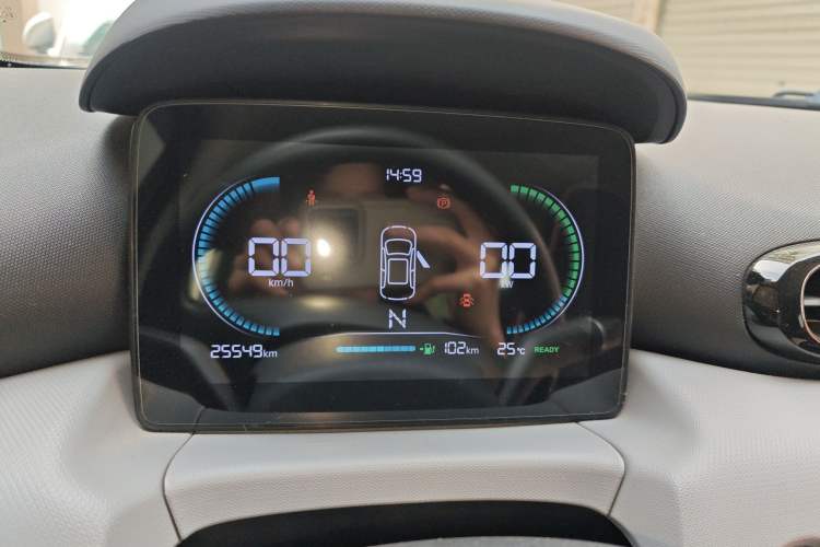 Used Leapmotor T03 2023 200 Lite Edition Instrument Cluster